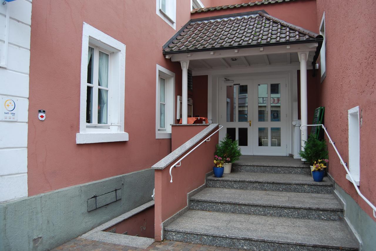 Gasthaus Zum Loewen - Restaurant Akropolis Hausach Bagian luar foto