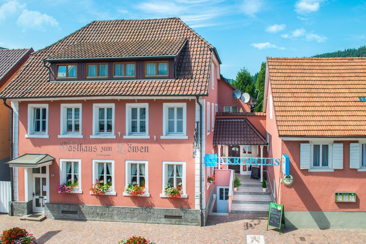 Gasthaus Zum Loewen - Restaurant Akropolis Hausach Bagian luar foto